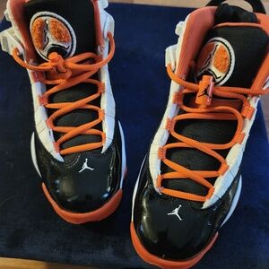 Jordan 6 Rings Kids' Black, Orange and White Basketball Sneakers Size 5